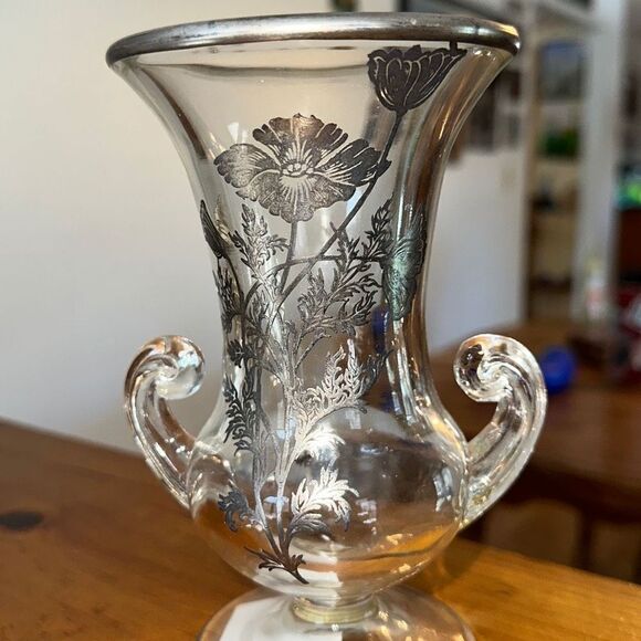 Silver City Footed Double handle Vase with applied Silver Floral 
Flanders Patt - Picture 5 of 12